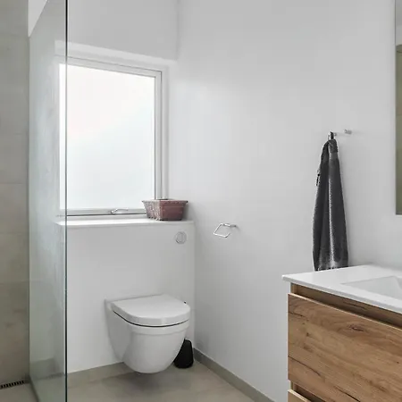 5 Bedroom Cozy In Vaeggerlose Prázdninový dům *