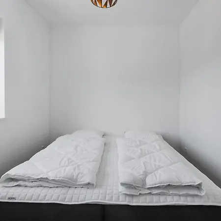 5 Bedroom Cozy In Vaeggerlose *