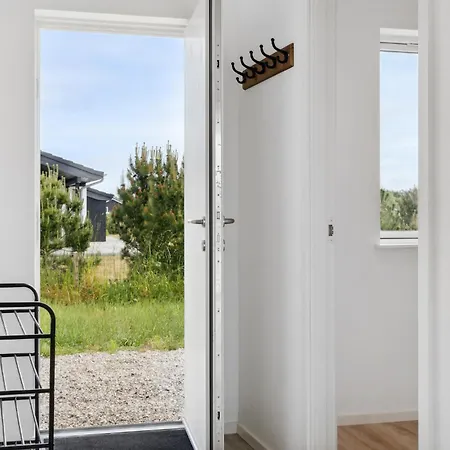 Prázdninový dům 5 Bedroom Cozy In Vaeggerlose Bøtø By