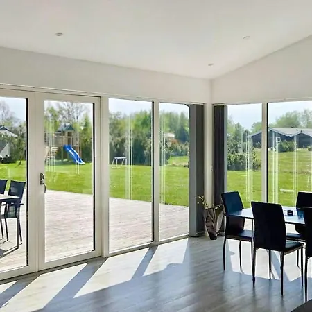 Prázdninový dům 5 Bedroom Cozy In Vaeggerlose